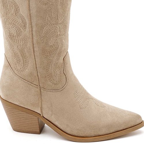 Bota Gina